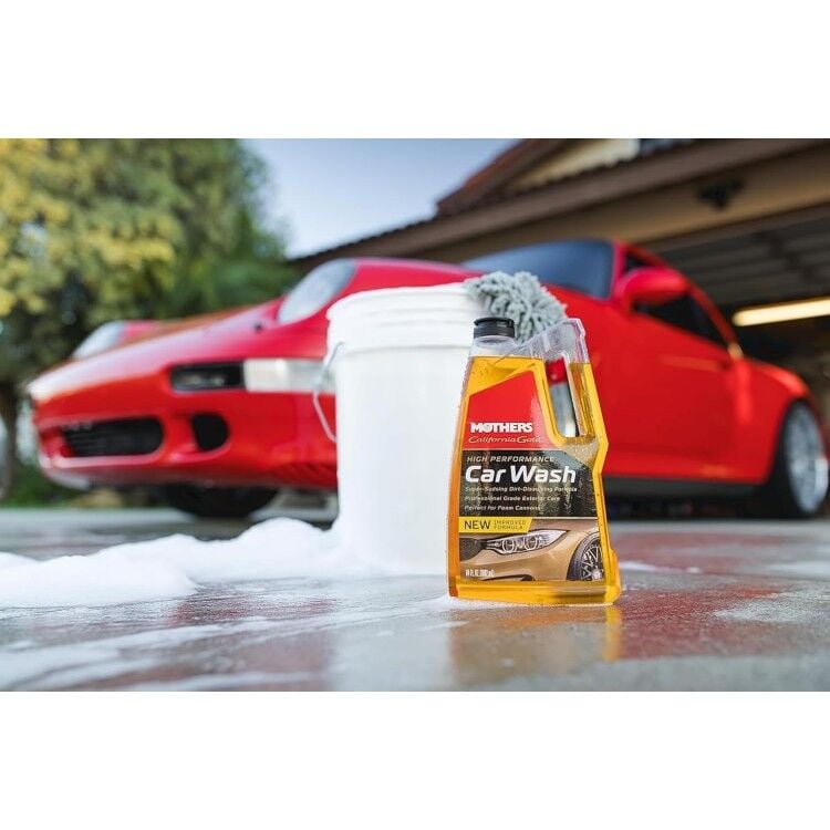 Mothers California Gold Performance Car Wash Yüksek Performanlı Cilalı Şampuan 1,89 lt