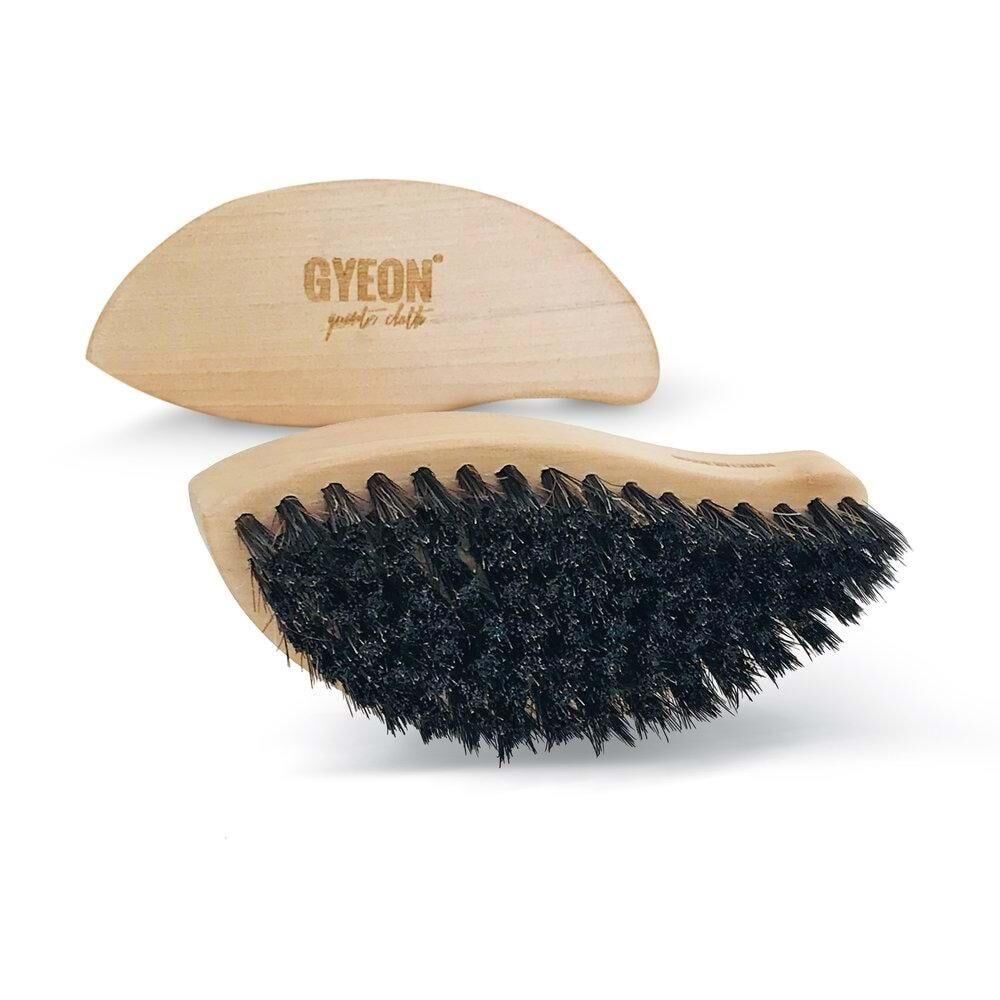 GYEON Q²M Leather Brush At Kılı Deri Temizlik Fırçası